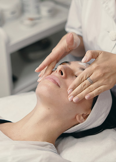 Dermatologii i Kosmetologii - Sekcje Polskiego Towarzystwa Fitoterapii